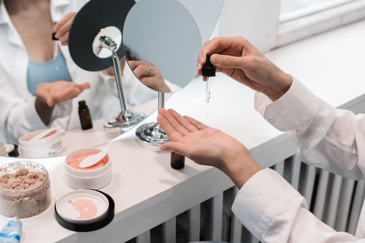 Fastest Cosmetics Stock Clearance in Akureyri, Iceland — Any Condition, Any Quantity