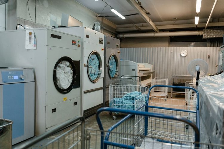 Garments Inventory Liquidation in Espoo, Finland — Best Rates, Fast Payment