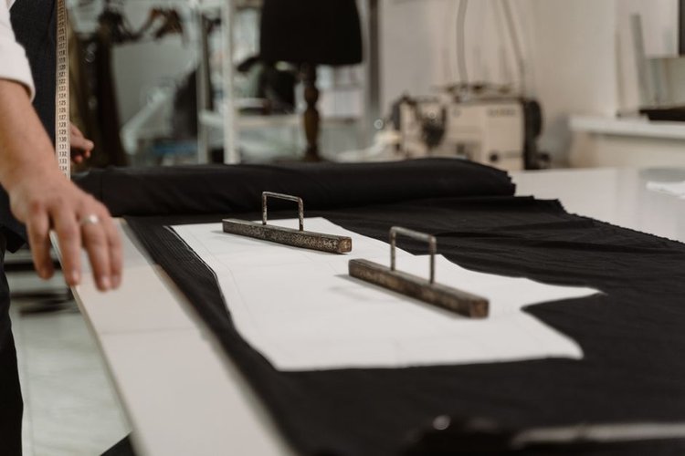 Unwanted Garments Inventory Buyers in Plzen, Czech Republic — No Minimum Quantity