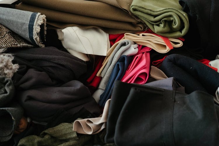 Best Non-Moving Stock Buyers for Garments in Ajman, UAE — 2026