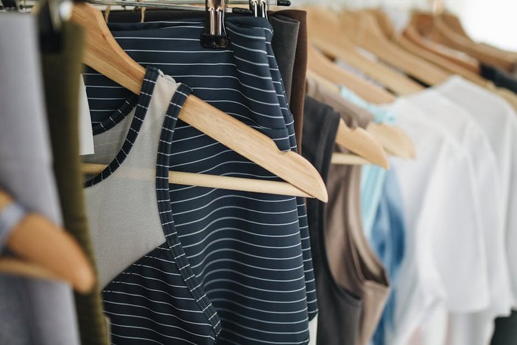 Non-Moving Garments Stock in Szeged, Hungary? Clear Your Stocks Buys It Today