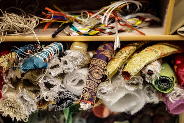 Looking for Dead Garments Stock Buyers Near Perth, Australia? Contact Us Today