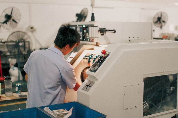 Tetovo, North Macedonia Surplus Hardware Stock Buyers — Fair Price, Fast Collection