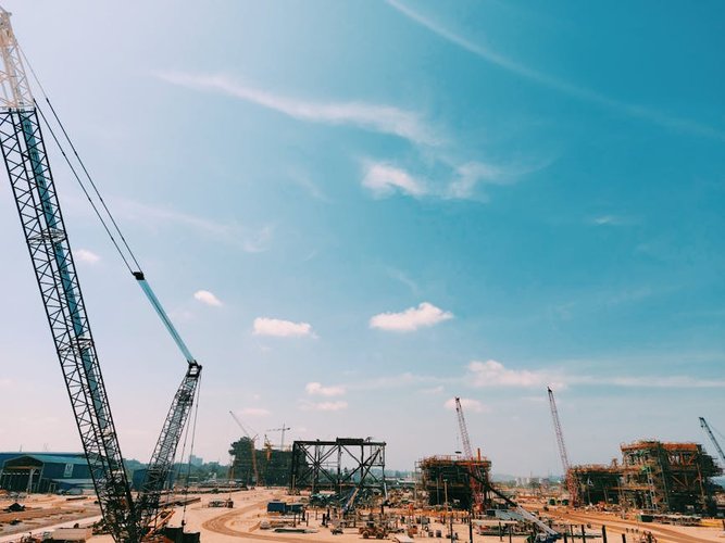 Oil & Gas Dead Stock Buyers Near Turku, Finland — Free Collection Anywhere