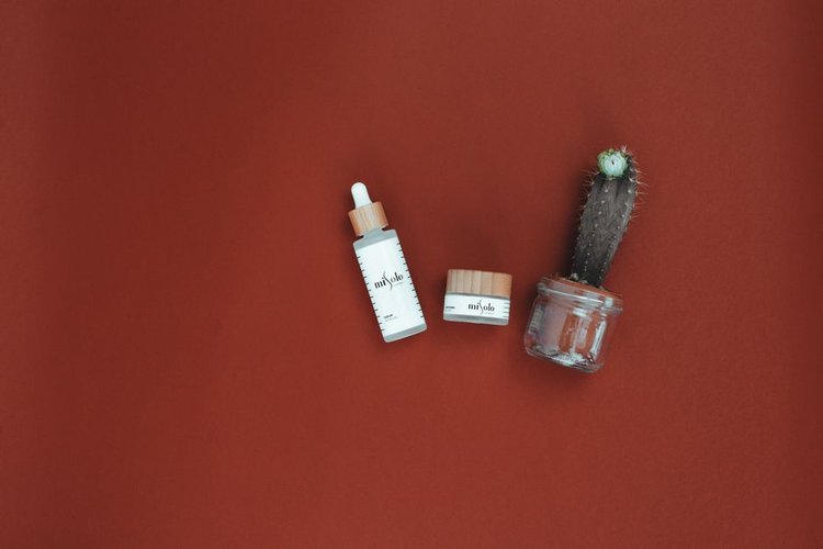 Clear Your Cosmetics Warehouse in Southampton, UK — We Buy Everything