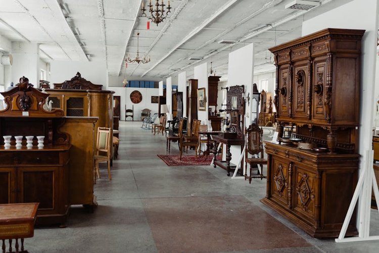 Furniture Stock Clearance Buyers in Mussafah, UAE — Any Condition Accepted
