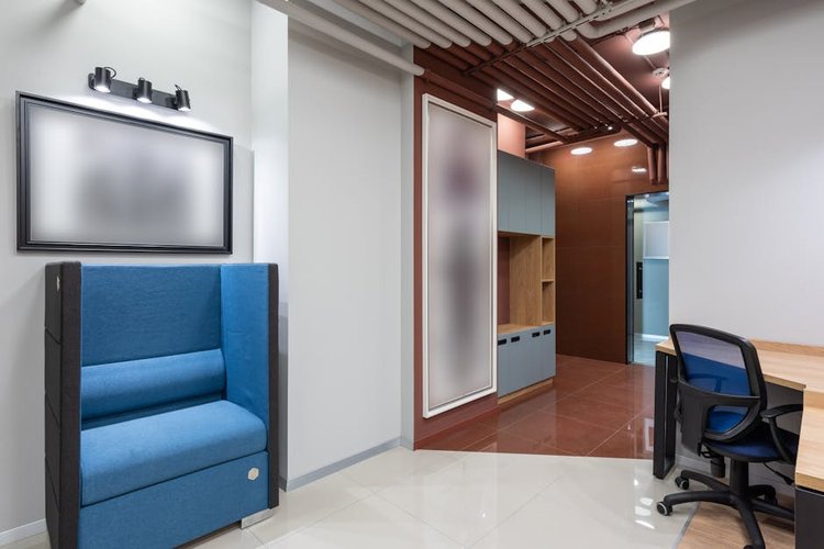 Patras, Greece Businesses: Sell Your Excess Furniture Stock — No Hassle