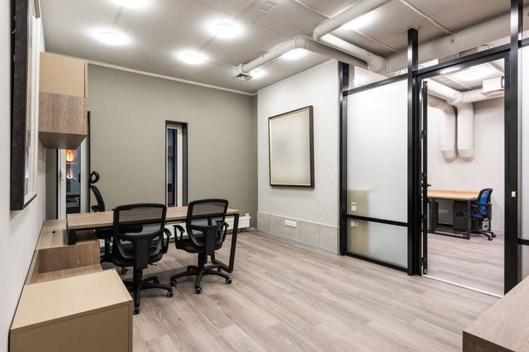 Trusted Surplus Stock Buyers for Furniture in Hamilton, Canada — 2026 Guide