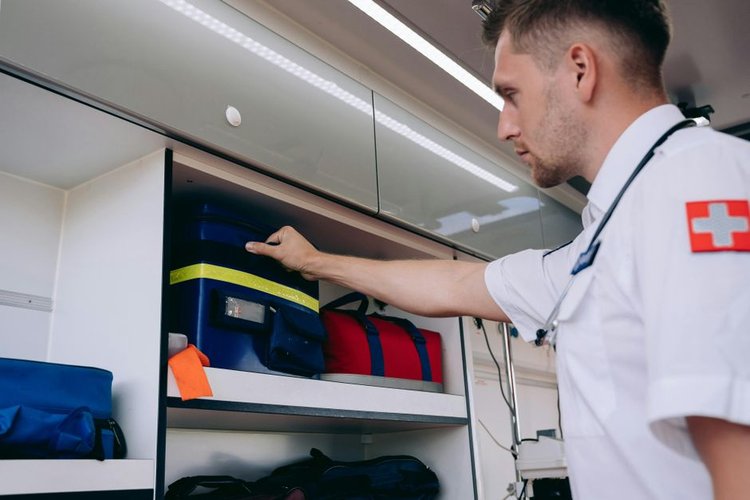 Sell Your Excess Medical Equipment Materials in Al Rayyan, Qatar — Quick Fair Payment