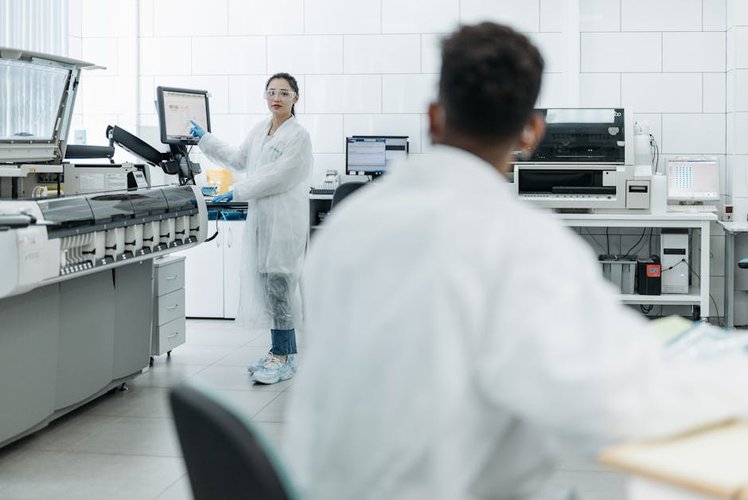 Why Rotterdam, Netherlands Companies Choose Clear Your Stocks for Medical Equipment Clearance