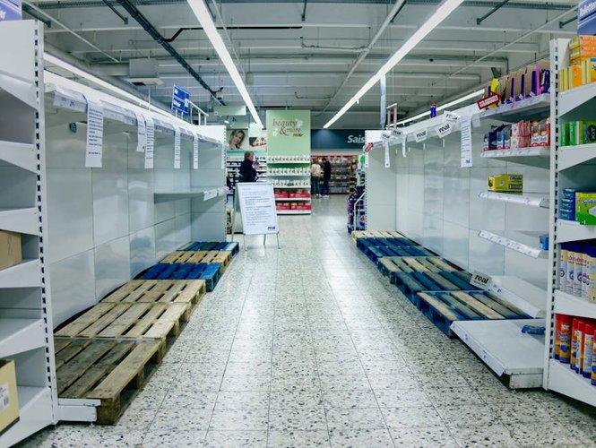 Stop Losing Money on Dead Food & FMCG Stock in Lusail, Qatar — Act Now