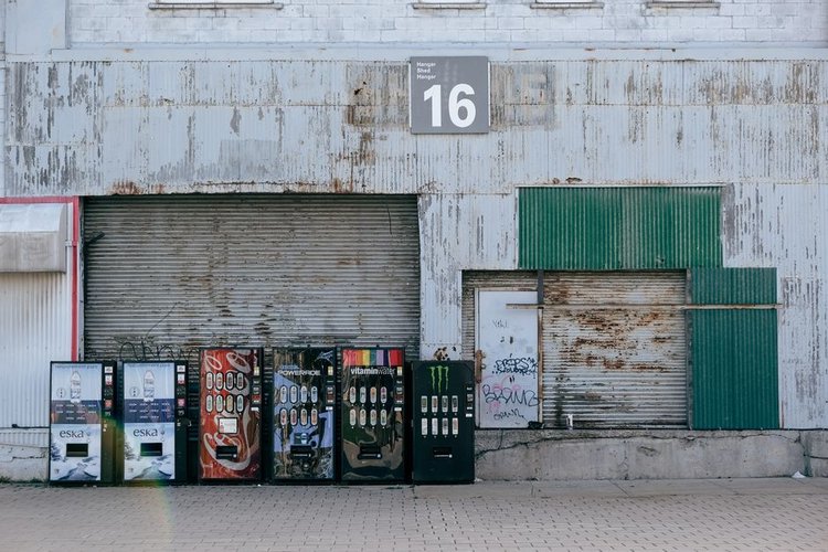 Clear Your Food & FMCG Warehouse in Stockholm, Sweden — We Buy Everything