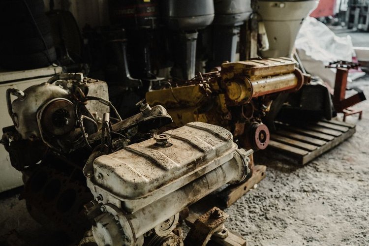 Dead Stock Buyers in Bulgaria — Machinery Clearance Near Plovdiv, Bulgaria