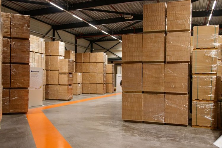 Packaging Stock Clearance Buyers in Karachi, Pakistan — Any Condition Accepted