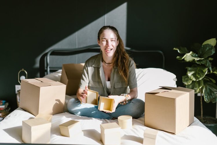 Sell Non-Moving Packaging Inventory Near Erie, USA — Instant Cash Payment