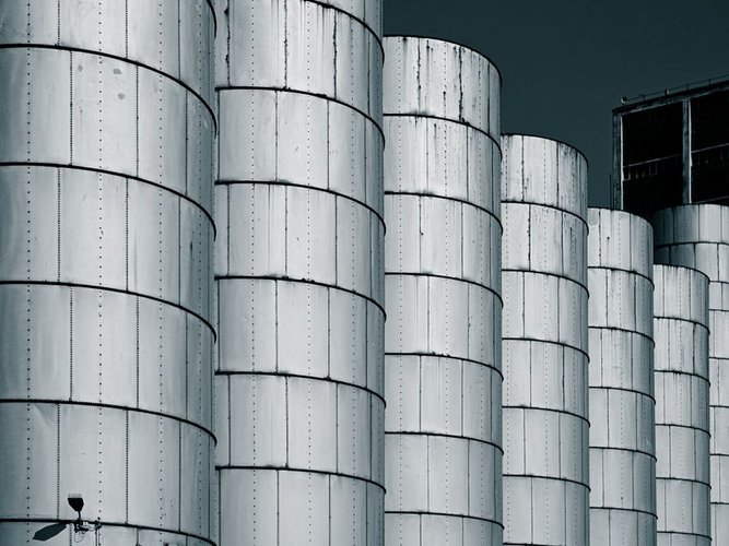 Overstock Chemicals Buyers Slovakia — Clear Your Nitra, Slovakia Warehouse Today