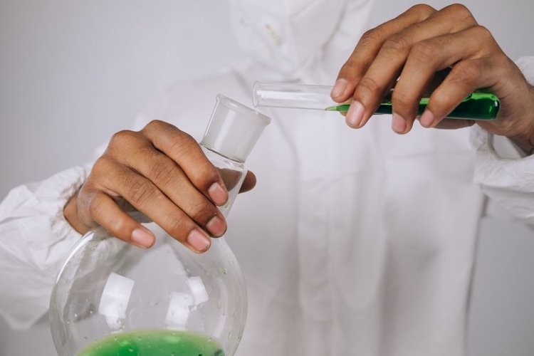 Jurmala, Latvia Non-Moving Chemicals Stock Buyers — Same Day Collection and Pay