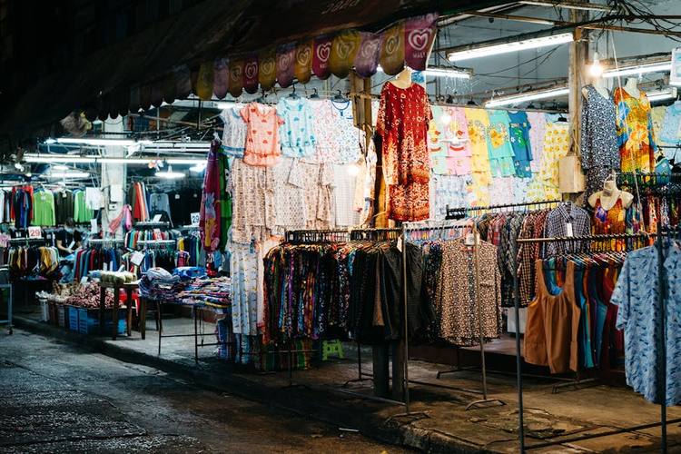 Fastest Garments Stock Clearance in Edinburgh, UK — Any Condition, Any Quantity