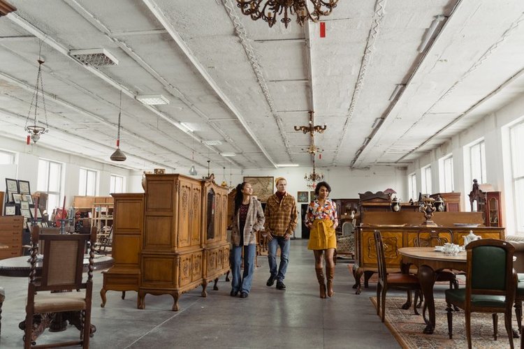 Furniture Dead Stock Buyers Near Leicester, UK — Free Collection Anywhere