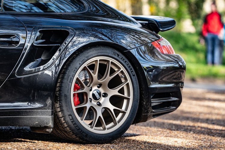 Looking for Dead Automotive Stock Buyers Near Coventry, UK? Contact Us Today
