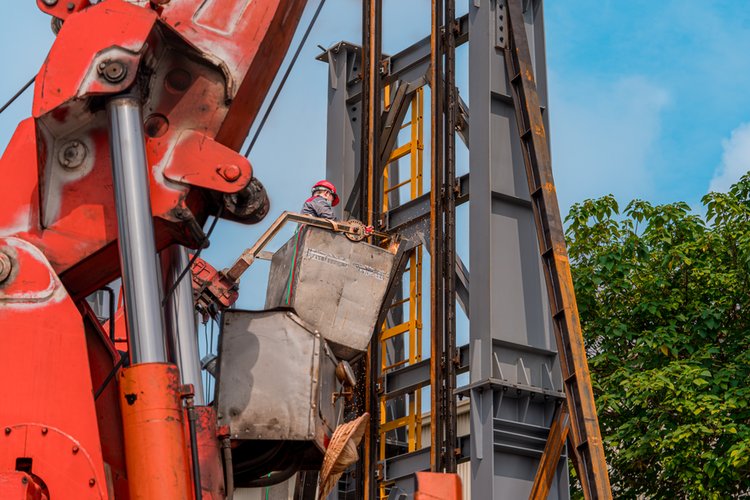 Excess Machinery in Bristol, UK? We Buy Any Quantity with Immediate Payment