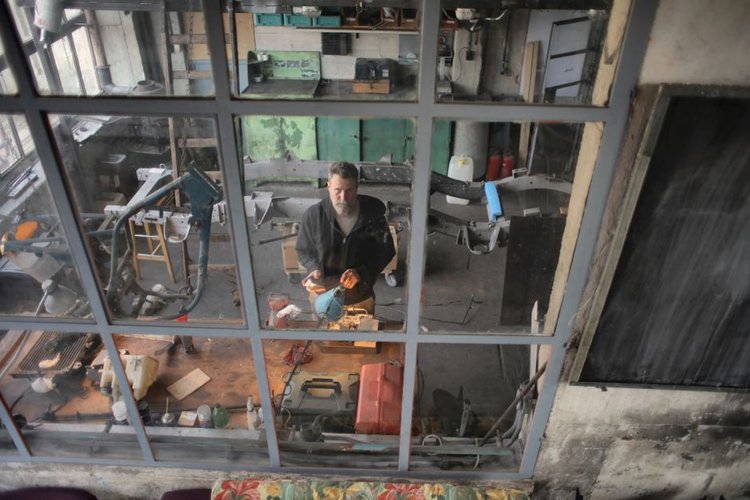 Obsolete Automotive Stock Buyers in UK — Free Collection Near Bristol, UK