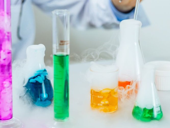 Your Chemicals Inventory Is Losing Value in Edinburgh, UK — Sell It Today