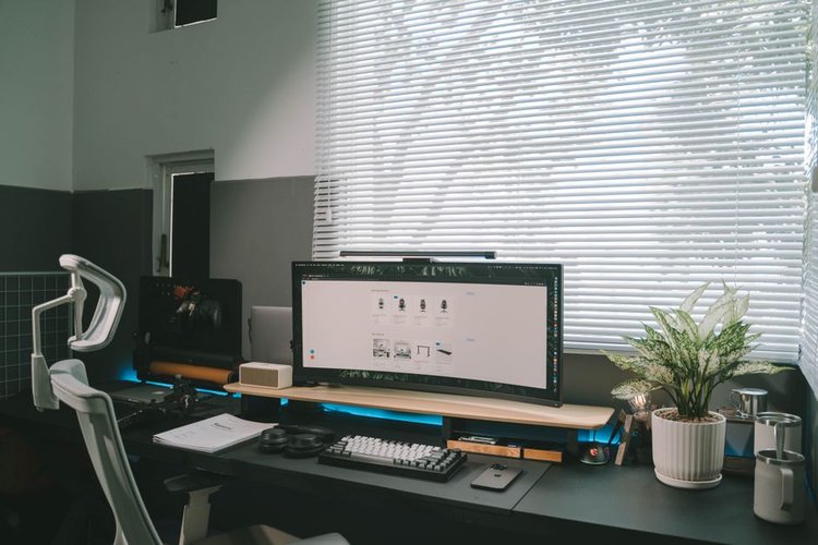 Sell Non-Moving Furniture Inventory Near Adelaide, Australia — Instant Cash Payment