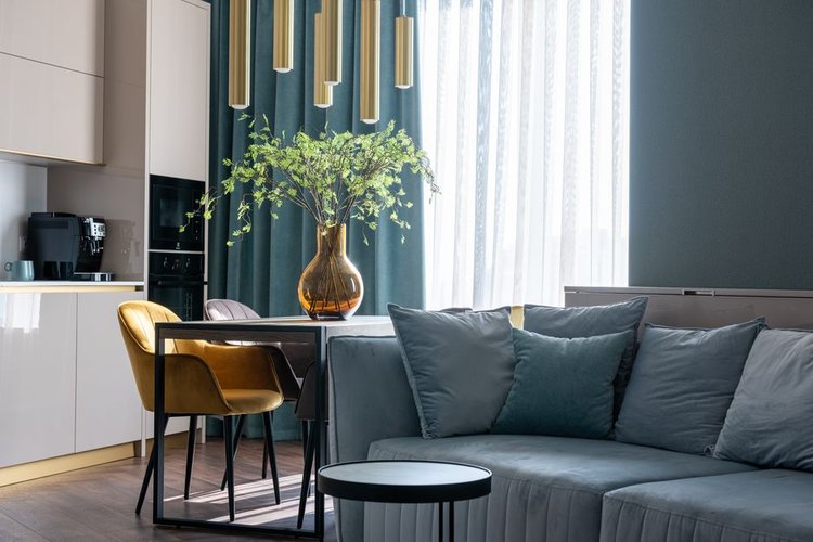 Best Non-Moving Stock Buyers for Furniture in Gold Coast, Australia — 2026