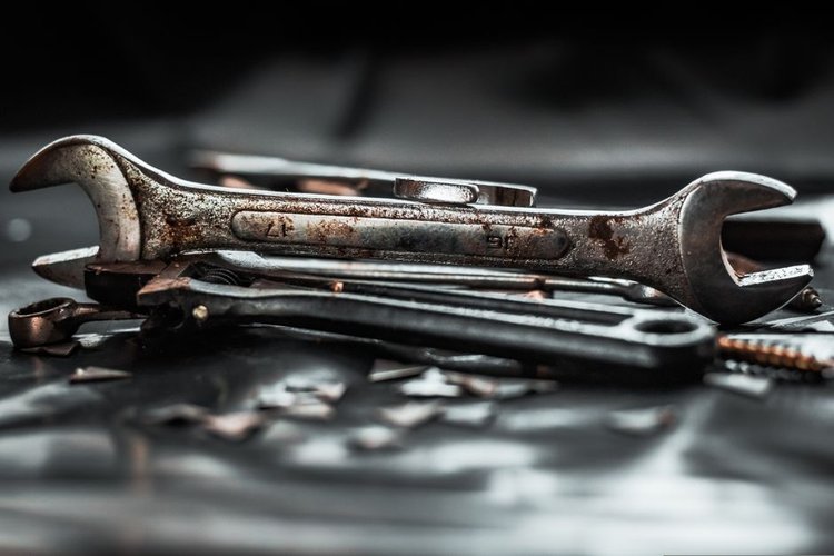 Sell Non-Moving Hardware Inventory Near Toronto, Canada — Instant Cash Payment