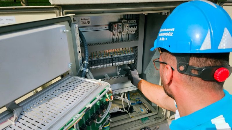 Non-Moving Stock Buyers UK — Electrical | Edinburgh, UK Same Day Pay