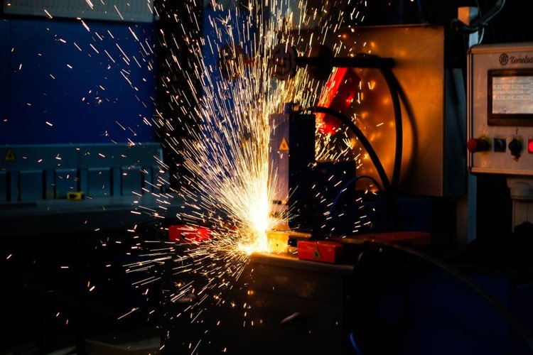 Get Immediate Cash for Your Surplus Hardware Stock in Cairns, Australia Today
