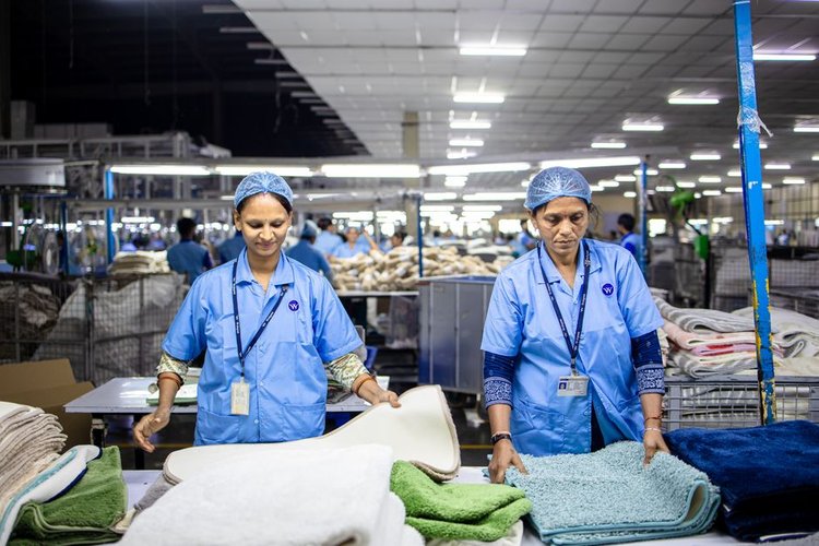 We Purchase Machinery Dead Stock in Gold Coast, Australia — Free Collection, Instant Pay