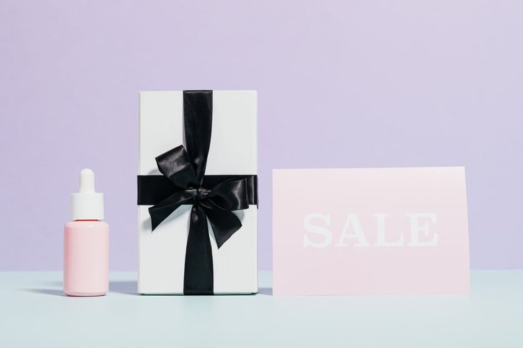 Unwanted Cosmetics Inventory Buyers in Sialkot, Pakistan — No Minimum Quantity