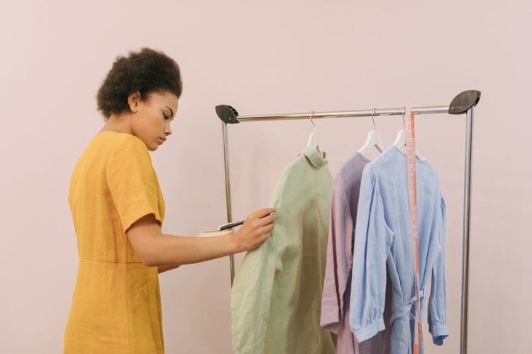 Fastest Garments Stock Clearance in Medina, Saudi Arabia — Any Condition, Any Quantity