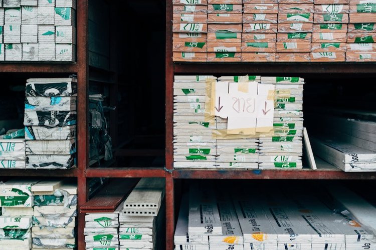 Cranston, USA Non-Moving Food & FMCG Stock Buyers — Same Day Collection and Pay
