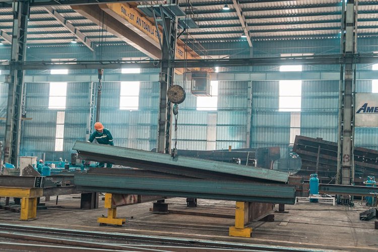 Machinery Surplus Stock in Warwick, USA: Your Complete 2026 Selling Guide