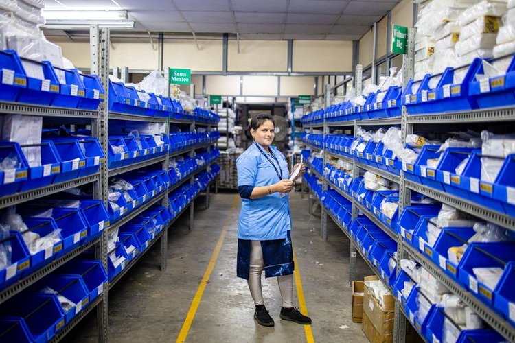 Top Surplus Garments Buyers in Vietnam — Hanoi, Vietnam Collection Available