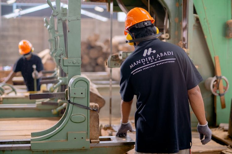 Machinery Inventory Liquidation in Galway, Ireland — Best Rates, Fast Payment