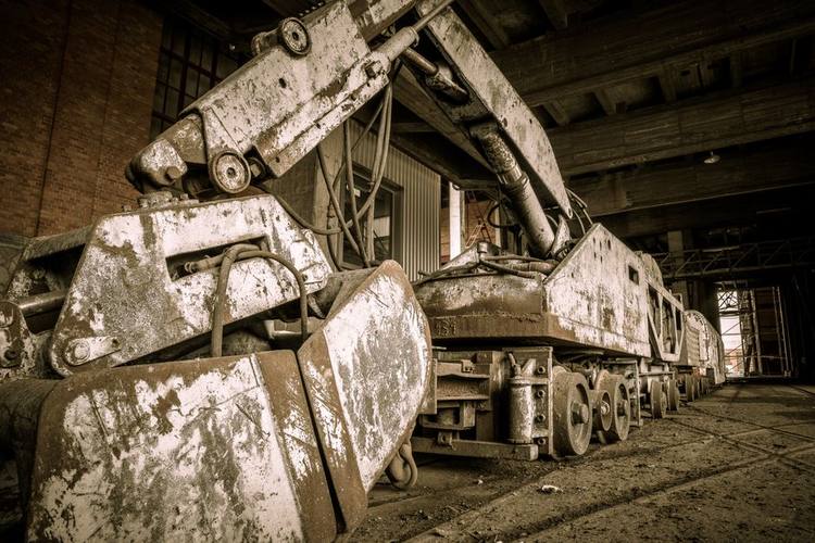 Non-Moving Machinery Stock in Berlin, Germany? Clear Your Stocks Buys It Today