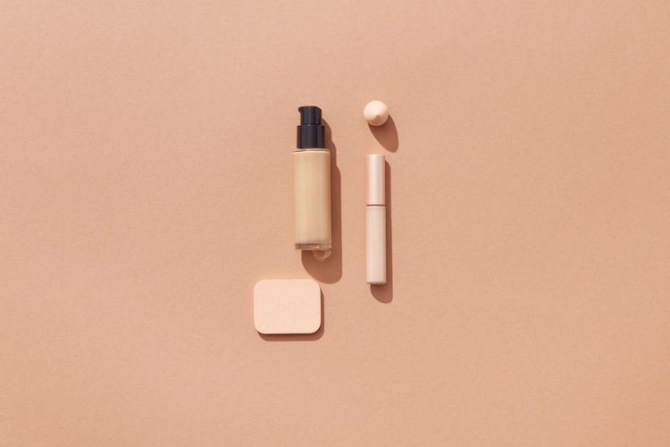 We Purchase Cosmetics Dead Stock in Braga, Portugal — Free Collection, Instant Pay