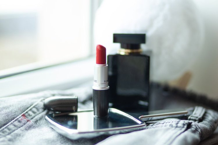 Struggling with Unsold Cosmetics in Augusta, USA? Here Is the Fastest Solution