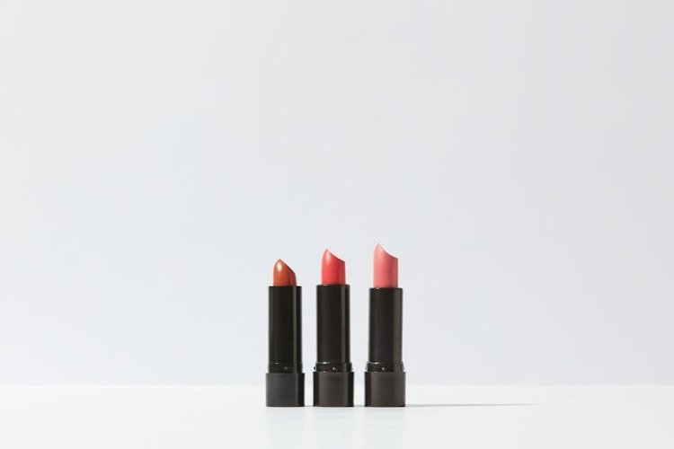 Slow-Moving Cosmetics Stock in Bangor, USA? We Are Your Best Buyer