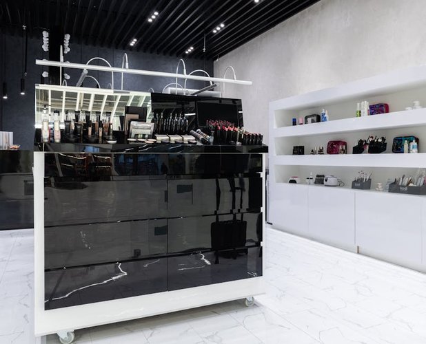 Non-Moving Cosmetics Stock in Wollongong, Australia? Clear Your Stocks Buys It Today