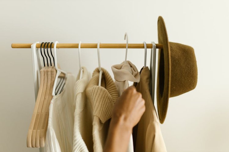 Obsolete Garments Inventory in Leicester, UK — Turn It Into Cash Now